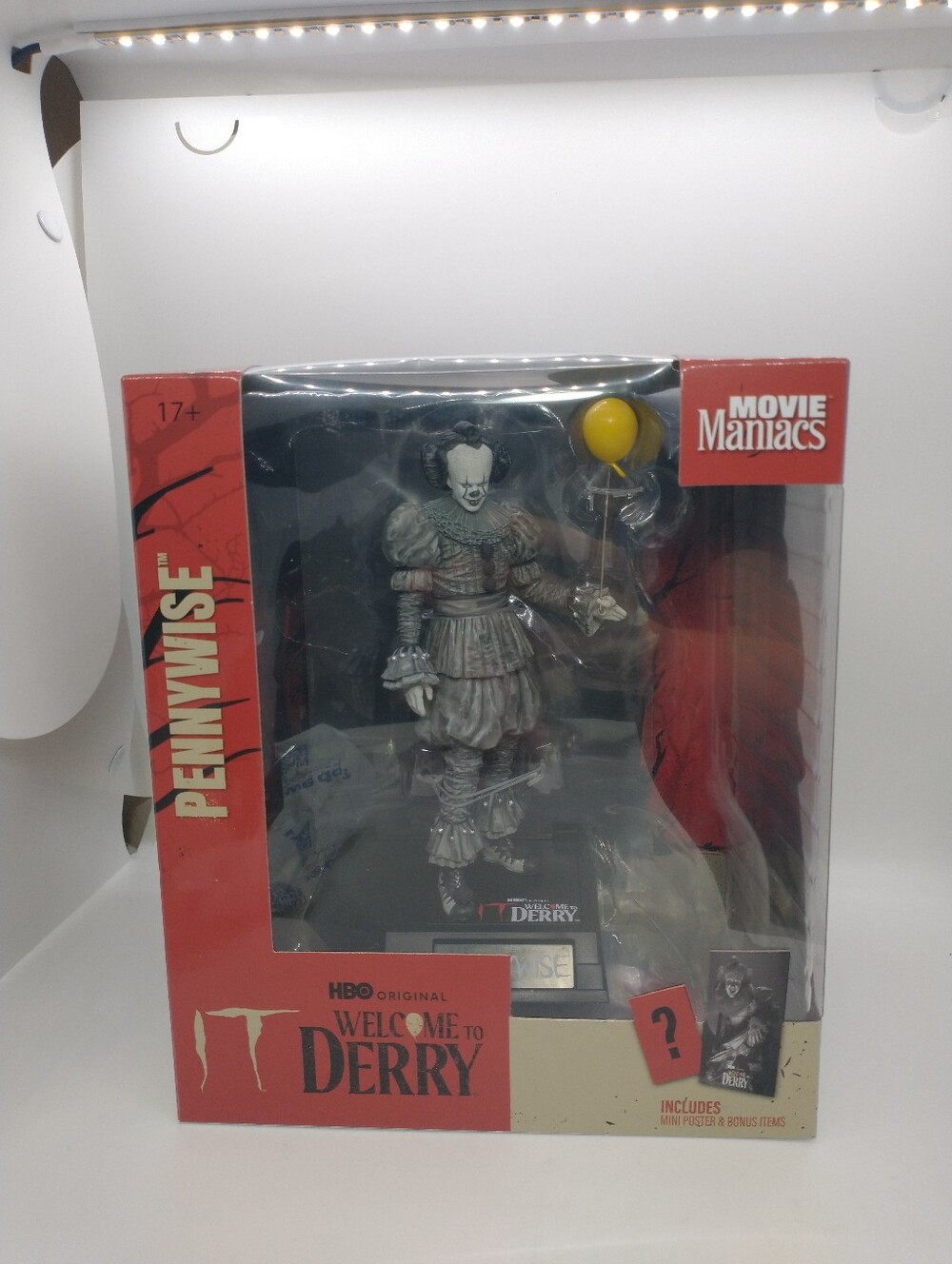 Pennywise (Black and White) (IT: Welcome to Derry) 6" Posed Figure.
